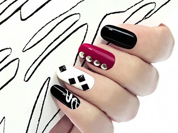 Curso de Especialista en Manicura, Pedicura y Uñas Artificiales